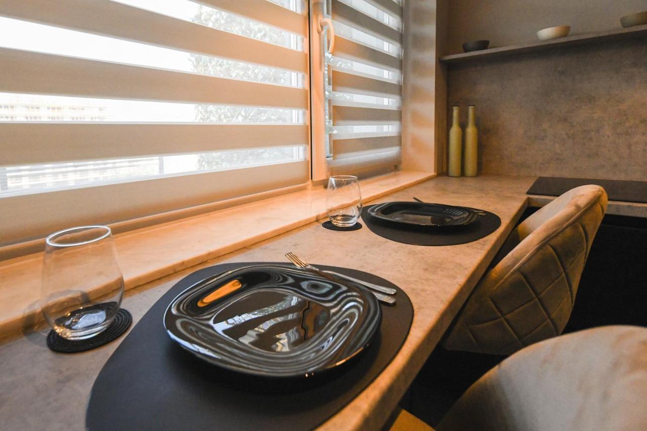 Panoramic Apartment With Terrace クルージュ＝ナポカ エクステリア 写真