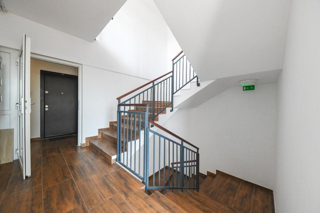 Panoramic Apartment With Terrace クルージュ＝ナポカ エクステリア 写真